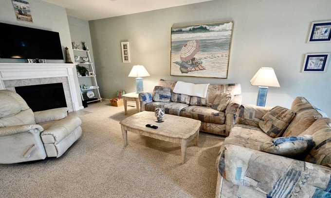 Sun Ridge Casa | Bayside Resort: New Listing * Fenwick Island * Next To The Main Pools * Pet
