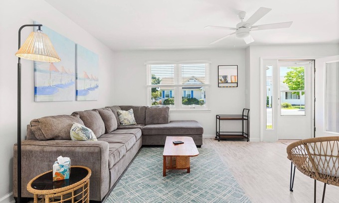 Montego Bay Casa | Bayside Tiki Summary: