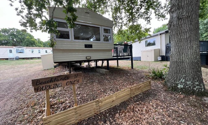 Cowes Complejo | Bayview Beachlands - ferry offers available