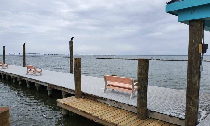 Grand Isle Condominio | Baywinds Condo #8, gated community, boat slip, boat access, fishing pier