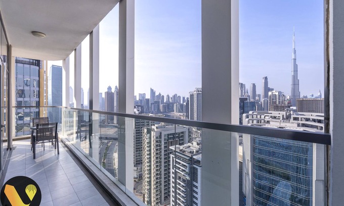 Business Bay Apartamento | Bayz Burj Khalifa Views near Dubai Mall
