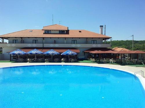 Mladenovac Casa | Bazeni Baikal