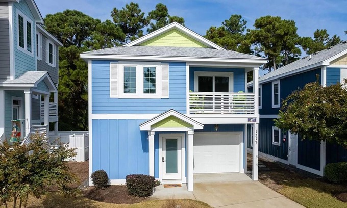 Bermuda Bay Casa | BB36: Y Knot - Community Pool, Lazy River & Fitness Center Access