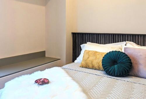 Alabang Apartamento | BBricks Alabang Beside Festival Mall