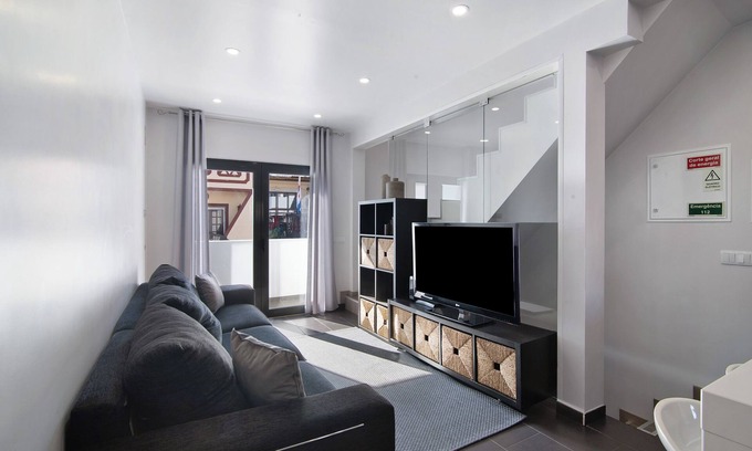 Alvor Casa | Be Glow Home con terraza, balcones y Wi-Fi