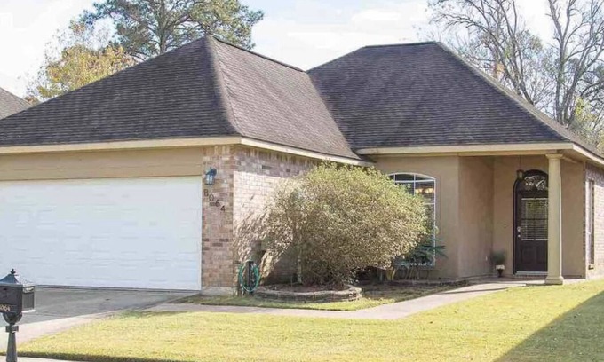 Baton Rouge Casa | Be Our Guest in the heart of BR