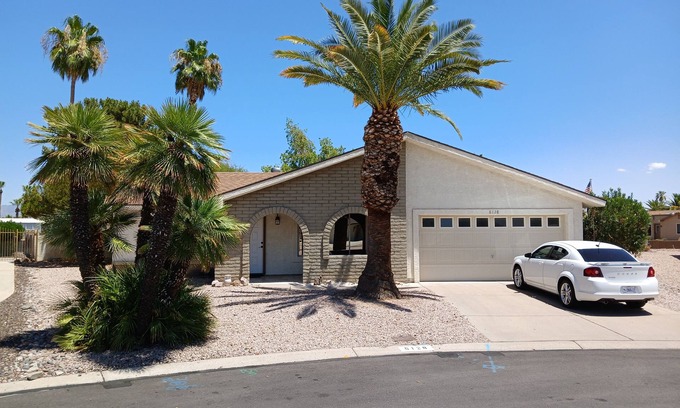 Fountain of the Sun Casa | Be the 1st to stay at this cozy completely remodeled 2-bed house on golf course