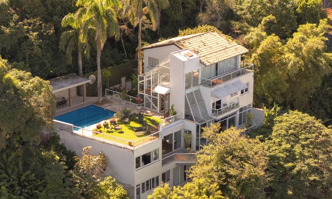 Vidigal Casa | BEAUTIFUL MANSION IN LEBLON/S.CONRADO.