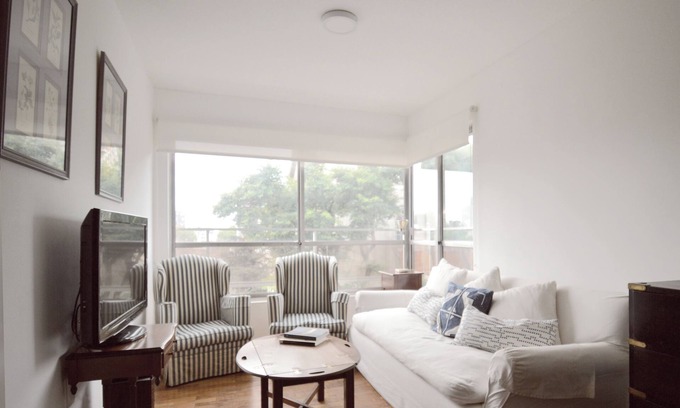 Pocitos Apartamento | Beach and City, Charming apartment in Montevideo