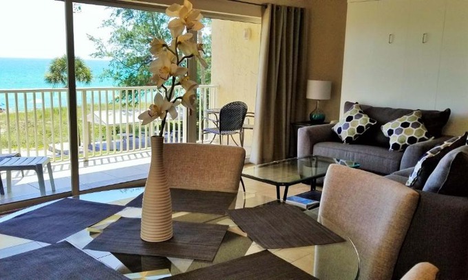 Longboat Key Apartamento | Beach and sunset view from your balcony