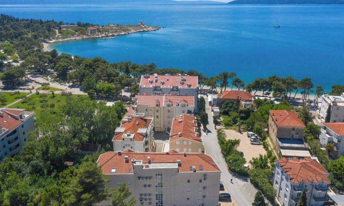Makarska Old Town Apartamento | Beach apartment Mara 5 50m to the sea,modern apartment in the center of the town