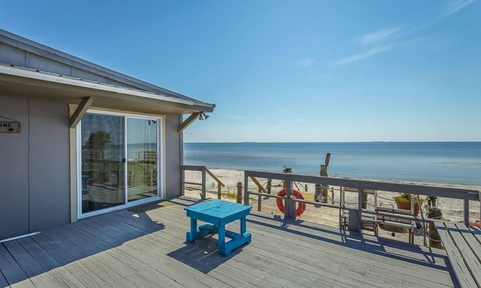 Carrabelle Casa | SeaSide Cottage 4BR / 2BA