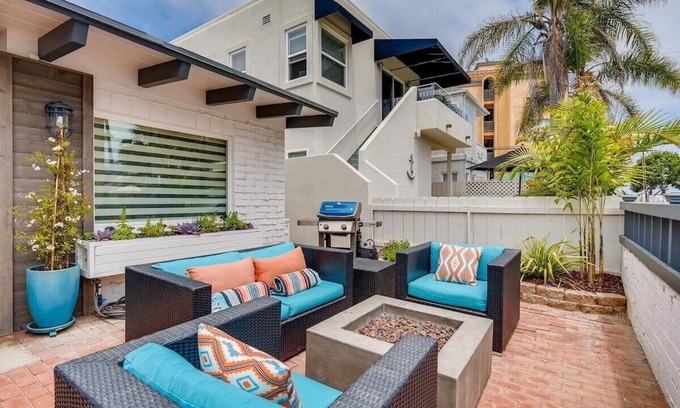 South Mission Beach Casa | Beach & Bay | Boho Cottage