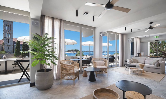 Hvar Old Town Hotel | Beach Bay Hvar Hotel