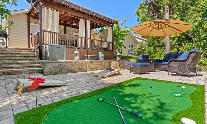 Panama City Beach Casa | Beach bliss awaits! - Beach, Pools, Tiki-Deck, Arcade, Putting green, Family Fun!