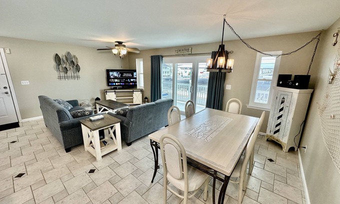 Cape May - Wildwood Condominio | BEACH BLOCK, 100 pasos de BOARDWALK y ARENA, capacidad para 10