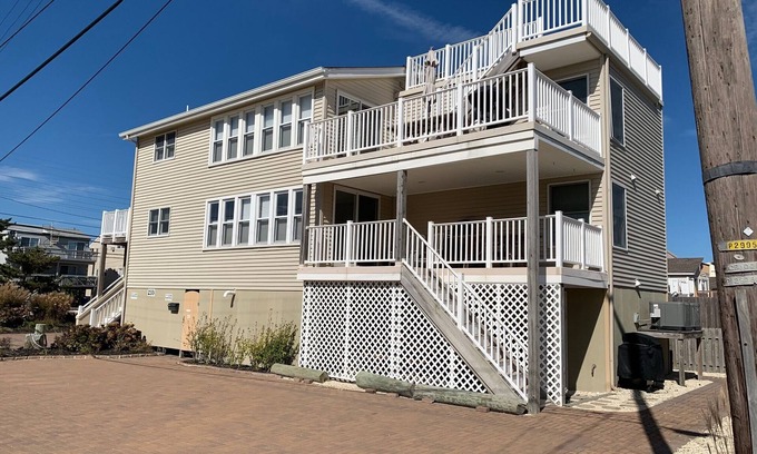 South Beach Haven Casa | Beach Block in Beach Haven - 3 bedrooms + 2 full baths - Unit 1 of duplex