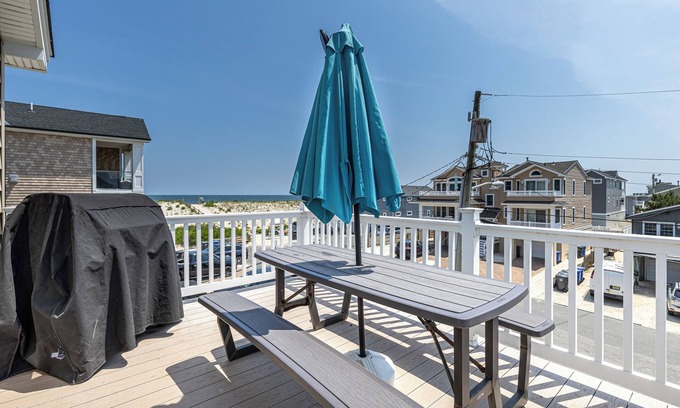 South Beach Haven Casa | Beach Block with Views of Atlantic from Inside + Out