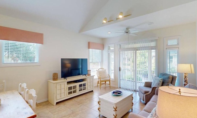 Litchfield by the Sea Villa | Beach Bum Adventure 2 Bdrm 2 Bath Scenic View