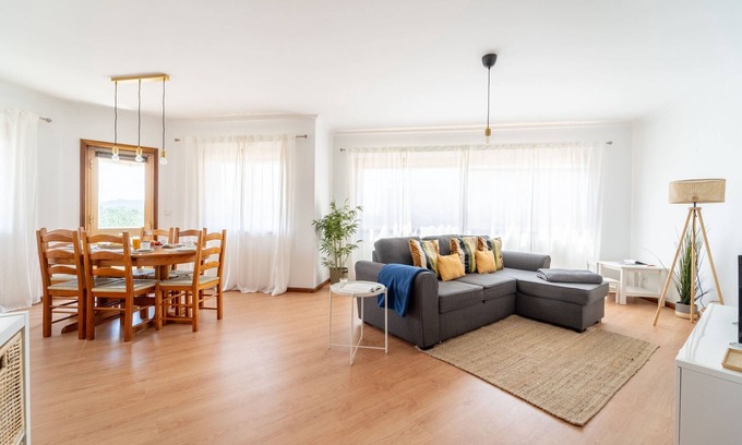 Viana do Castelo Apartamento | Beach Flat by House and People