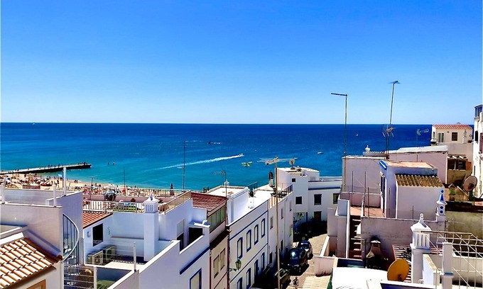 Albufeira Old Town Apartamento | Beach Flat w/ Terrace 3 Beds Entire Apartment