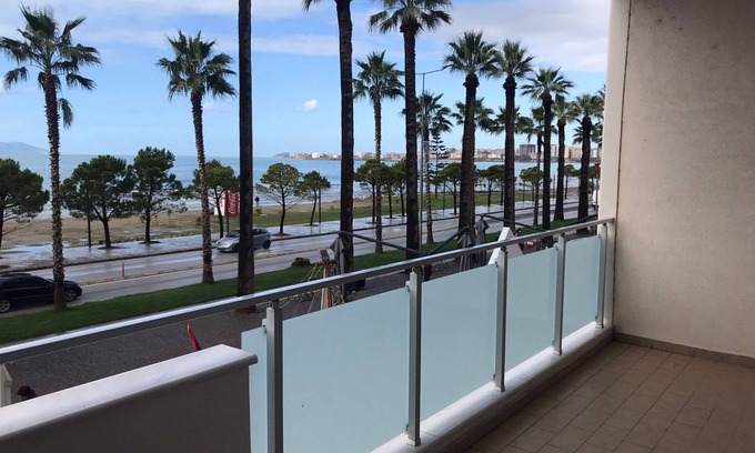 Vlore Apartamento | Beach Front Apartment