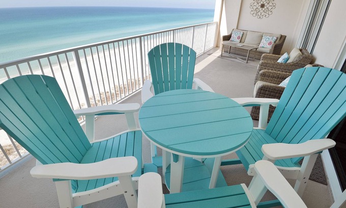 Panama City Beach Condominio | Frente al golfo * RECIENTEMENTE REMODELADO * Balcón extragrande * Wifi de alta velocidad * 5/5 estrellas