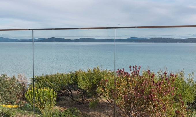 Connellys Marsh Casa | Beach Front Beach House Retreat