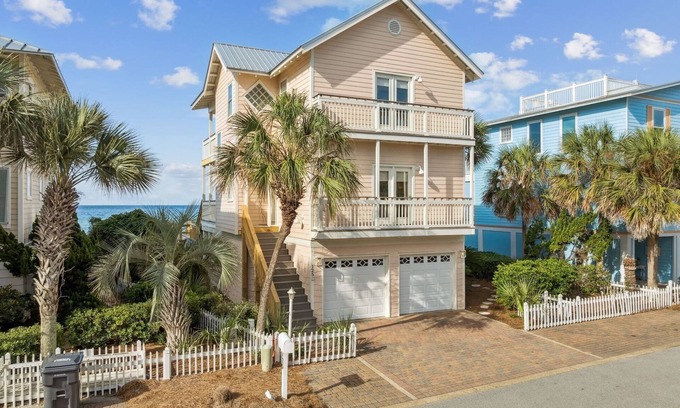 Santa Rosa Beach Casa | New Listing! Beach Front! Hot Tub! Panoramic Views of the Gulf! 3 Adult Bikes! Grill!