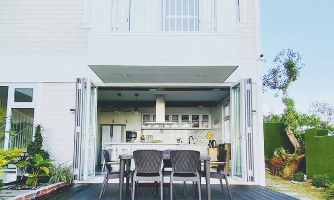 Nasugbu Villa | Beach Front Villa 4 Bedroom w/ Private pool