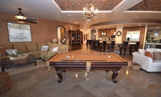 Puerto Penasco Condominio | Beach front , Water front low level condo ( Las Palomas Resort ) . Cordoba 208.