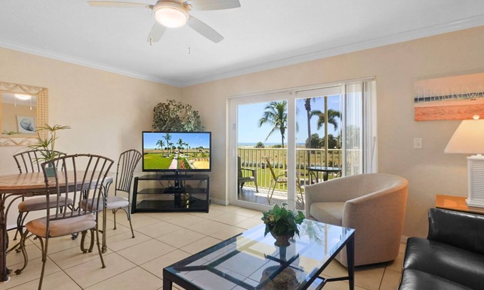 Treasure Island Condominio | Beach Getaway – Spectacular Sunsets South Beach 206