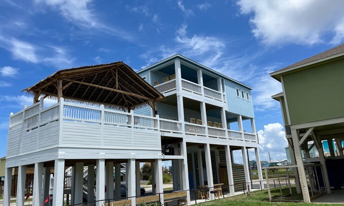 Crystal Beach Casa | BEACH HANSON 2 New Construction with Private pool and hot tub on upper deck.