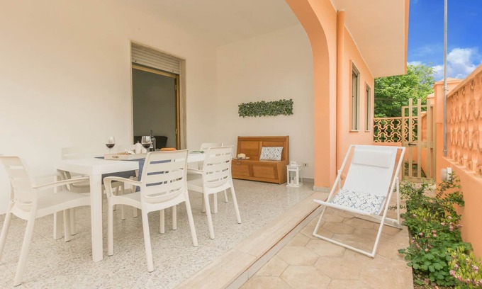 Padula Fede Casa | Villa cerca de la playa de Punta Prosciutto, jardín, 3 dormitorios