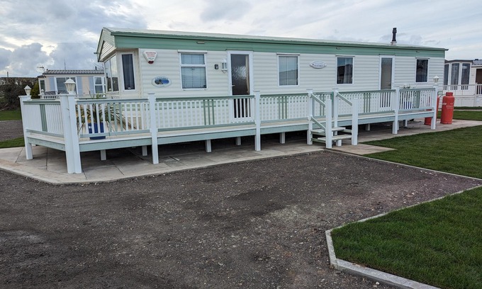 Anderby Creek Cabina | Beach House - Dog Friendly, Anderby Creek