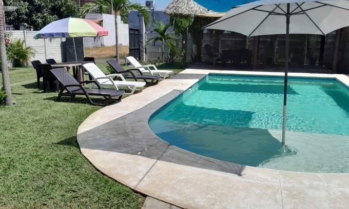 Iztapa Casa | Casa de playa para 12 personas