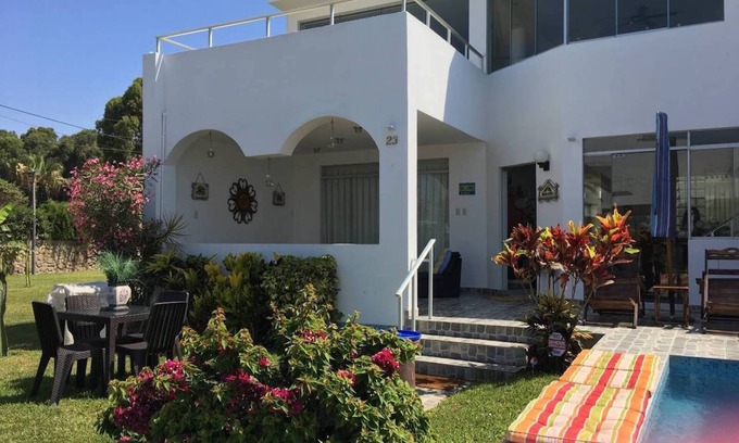 Asia Casa | Casa de playa en Asia - Camine hasta Boulevard y Cayma Beach!