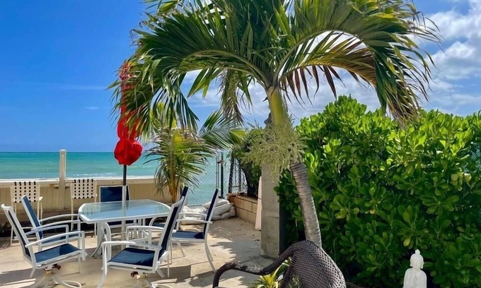 Ewa Casa | Beach house , ocean breeze, parking