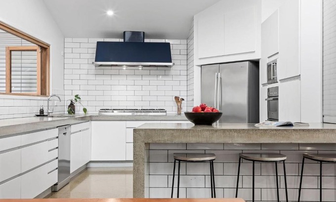 Swan Bay Casa | Beach House on Fellows