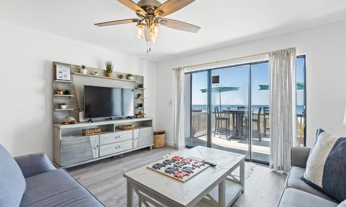 West Panama City Beach Casa | Beach House - Summer Reign by Panhandle Getaways