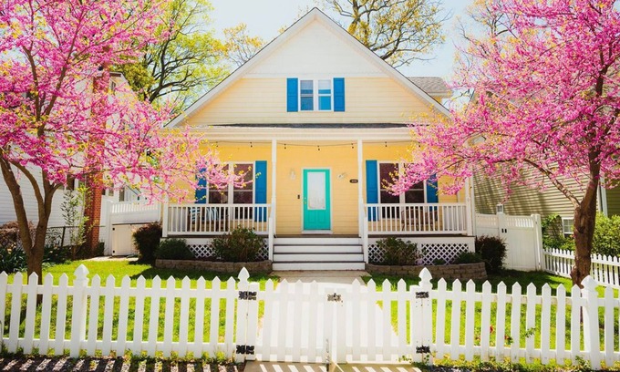 North Beach Casa | Beach House w/Yard, Beach Passes, Firepit, King Beds near Boardwalk, Restaurants