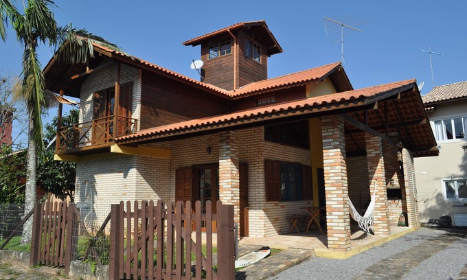 Paulo Lopes Casa | Casa de playa con baño privado, aire acondicionado, cielo, barbacoa y una gran ubicación