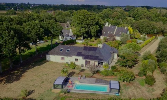 Fouesnant Casa | Beach house with large garden and heated pool
