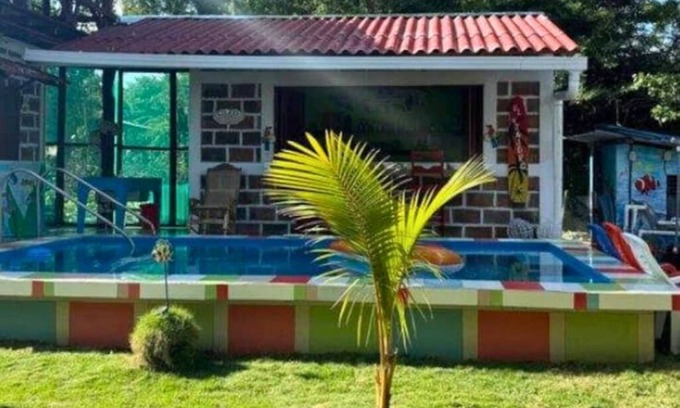 Las Penitas Casa | Casa de playa con piscina