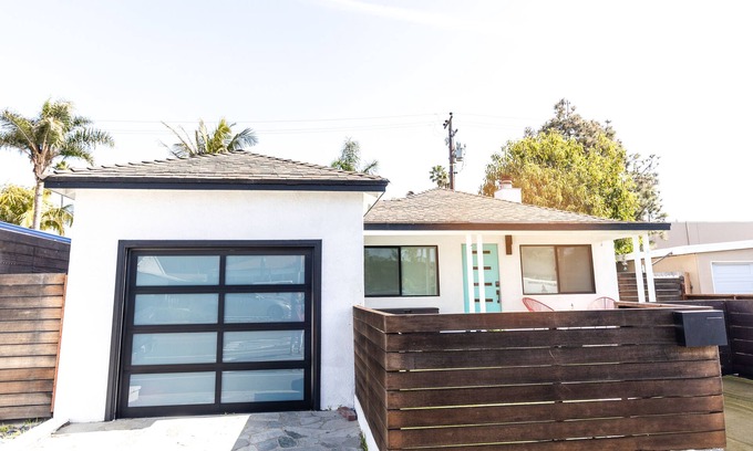 Pierpont Bay Casa | Beach House with Pool and Hot Tub!