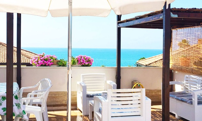 Latina Lido Apartamento | Beach Loft con increíble vista al mar