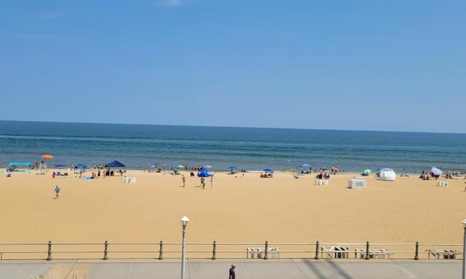 Northeast Virginia Beach Apartamento | Beach Luxury Oceanfront