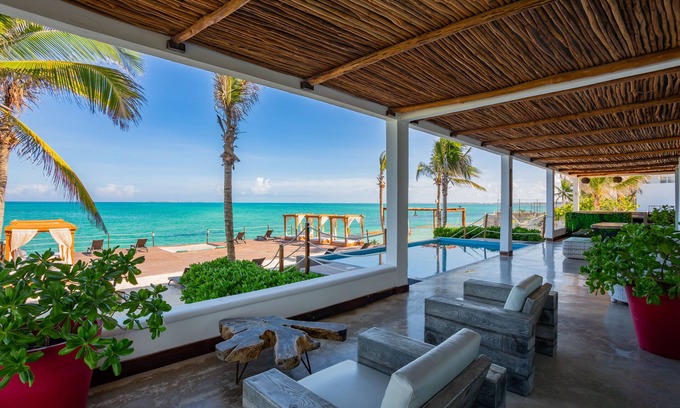 Isla Blanca Villa | Luxurey Villa Boutique, Private and Exclusive Beachfront