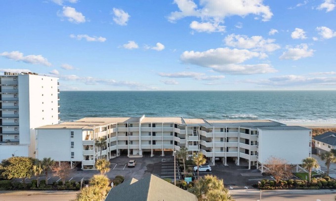 Windy Hill Apartamento | 2/2 Oceanfront Condo w/ Pool - Windy Hill