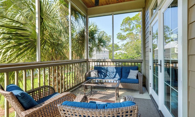 Panacea Casa | Beach & Pool Access: Peaceful St Teresa House